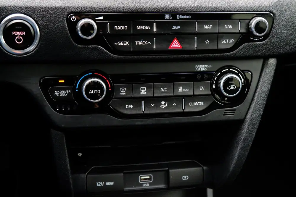 Kia Niro ExecutiveLine 64 kWh Aut. Leder uit 2019, foto 13