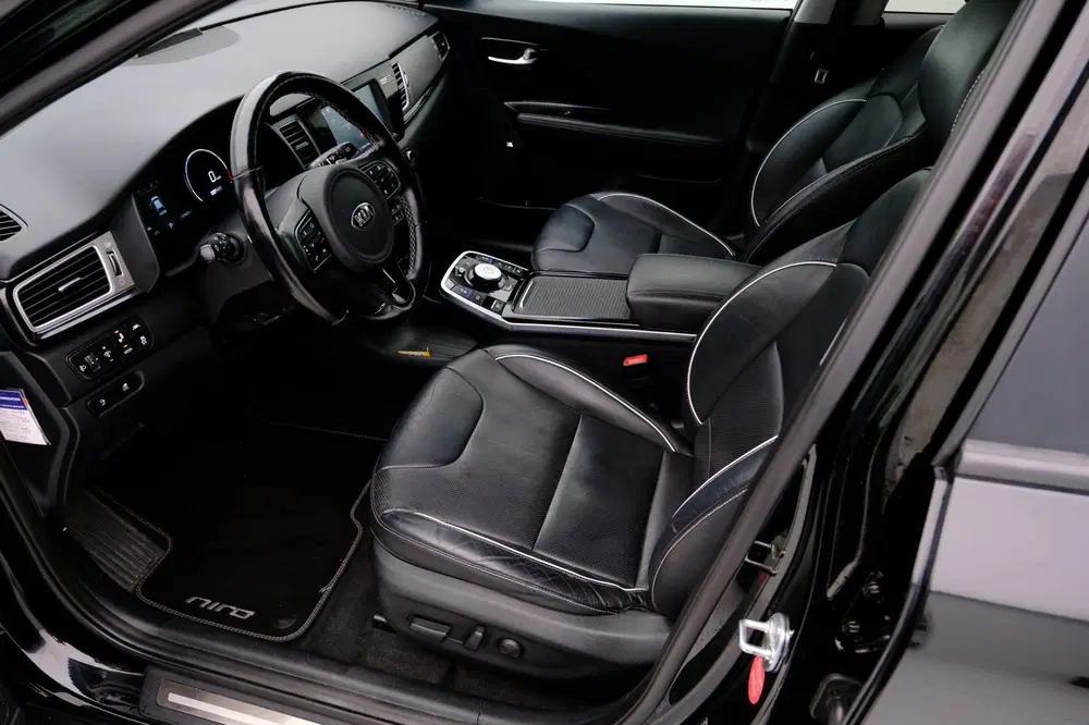 Kia Niro ExecutiveLine 64 kWh Aut. Leder uit 2019, foto 2