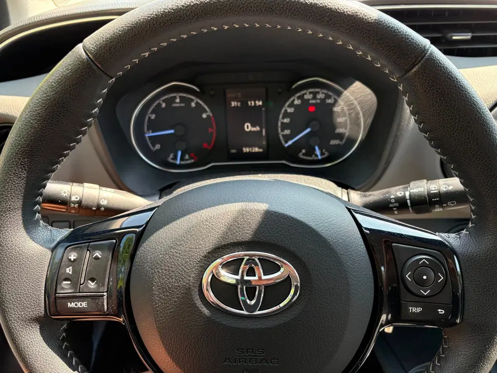 Toyota Yaris 1.0 VVT-i Connect apple carplay uit 2019, foto 12