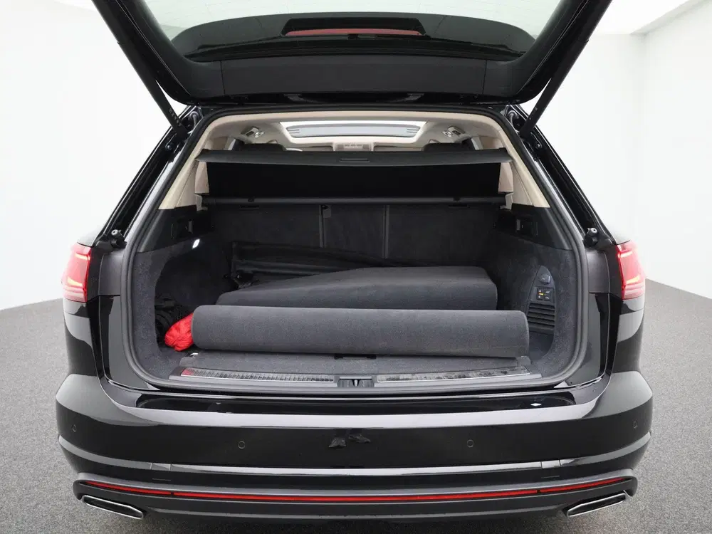 Volkswagen Touareg 3.0 TSi eHybrid 4MOTION Elegance 381 PK uit 2023, foto 10