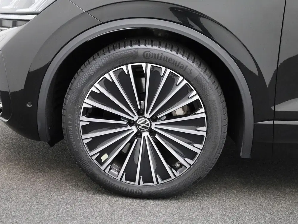 Volkswagen Touareg 3.0 TSi eHybrid 4MOTION Elegance 381 PK uit 2023, foto 13