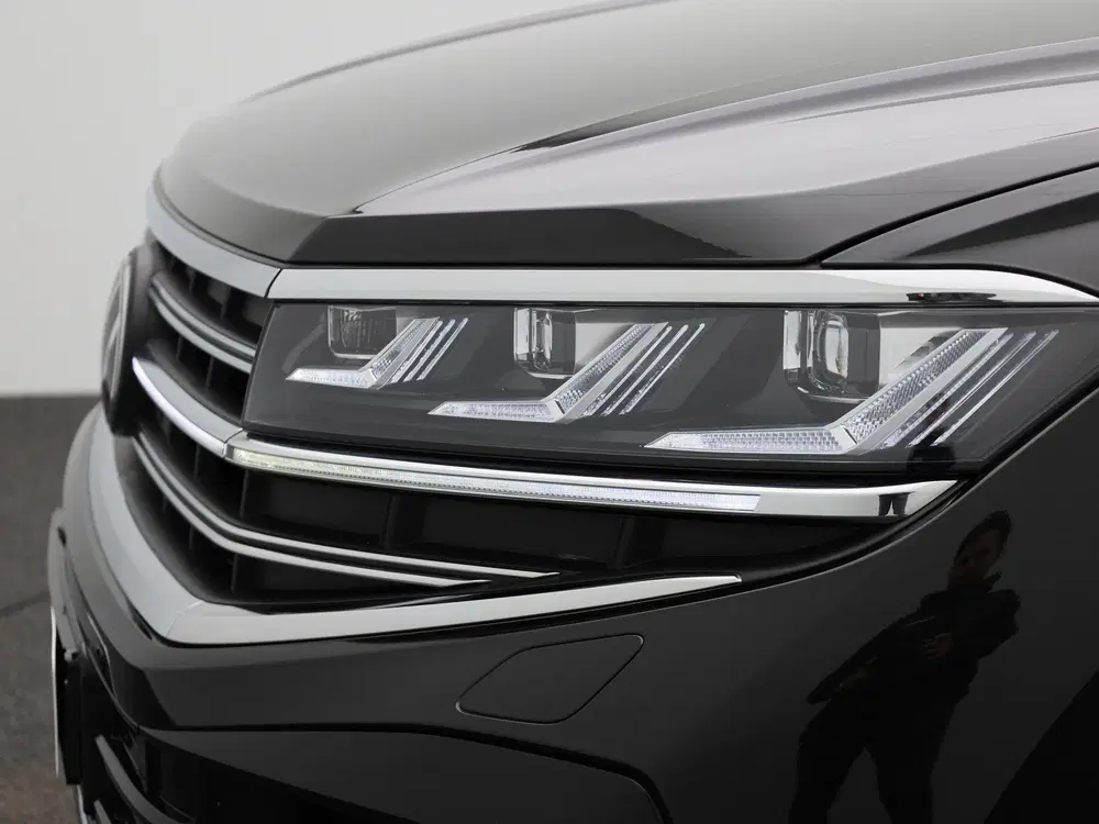 Volkswagen Touareg 3.0 TSi eHybrid 4MOTION Elegance 381 PK uit 2023, foto 14