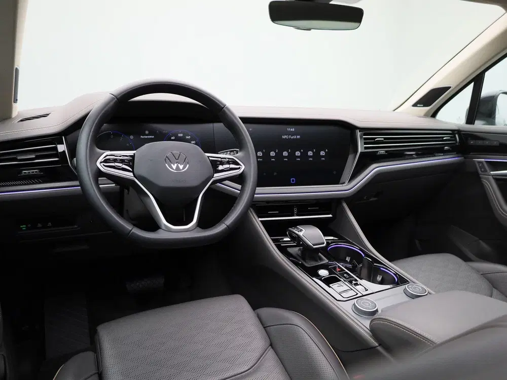 Volkswagen Touareg 3.0 TSi eHybrid 4MOTION Elegance 381 PK uit 2023, foto 7