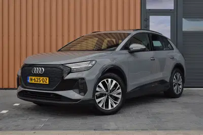 Audi Q4 e-tron 40 Launch edition 77 kWh uit 2021
