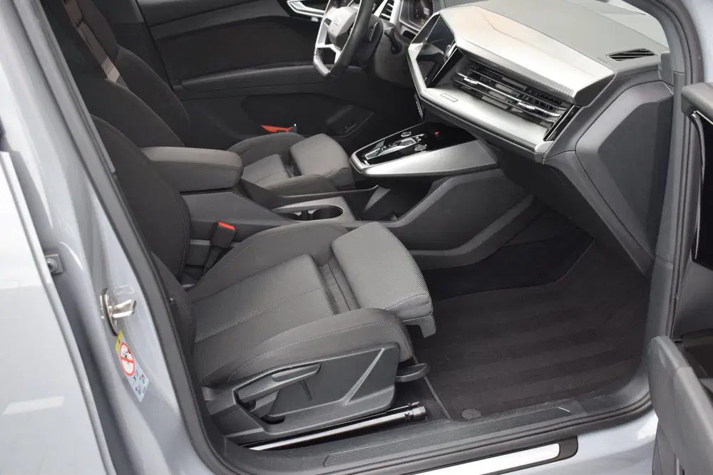 Audi Q4 e-tron 40 Launch edition 77 kWh uit 2021, foto 12