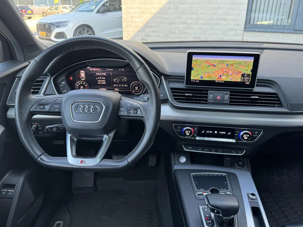 Audi Q5 55 TFSI e 367pk Quattro Competition S-Line uit 2019, foto 15