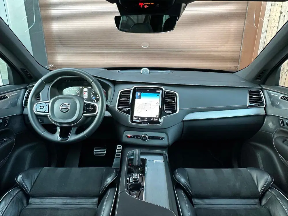 Volvo XC90 2.0 T8 Recharge AWD Ultimate Dark uit 2022, foto 2