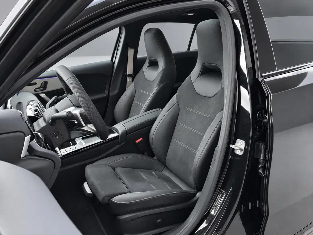 Mercedes-Benz A-Klasse 180 Business Solution AMG uit 2026, foto 11