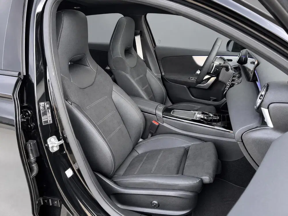 Mercedes-Benz A-Klasse 180 Business Solution AMG uit 2026, foto 14