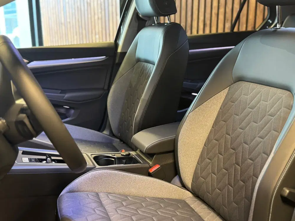 Volkswagen Golf 1.5 eHybrid Energy Edition uit 2026, foto 12