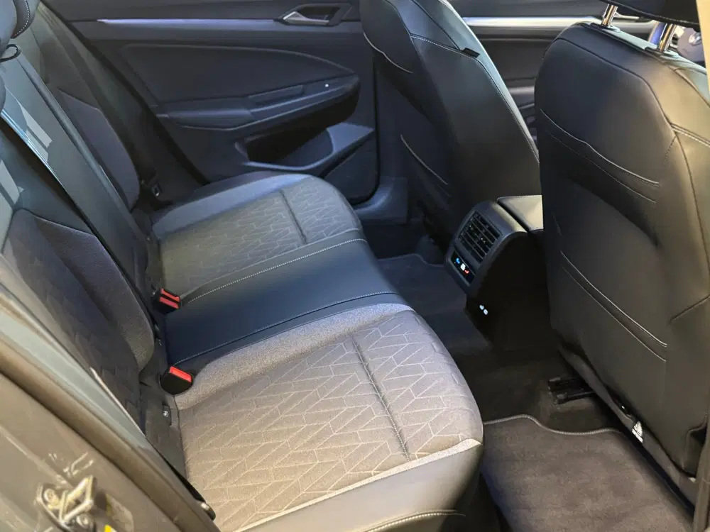 Volkswagen Golf 1.5 eHybrid Energy Edition uit 2026, foto 13