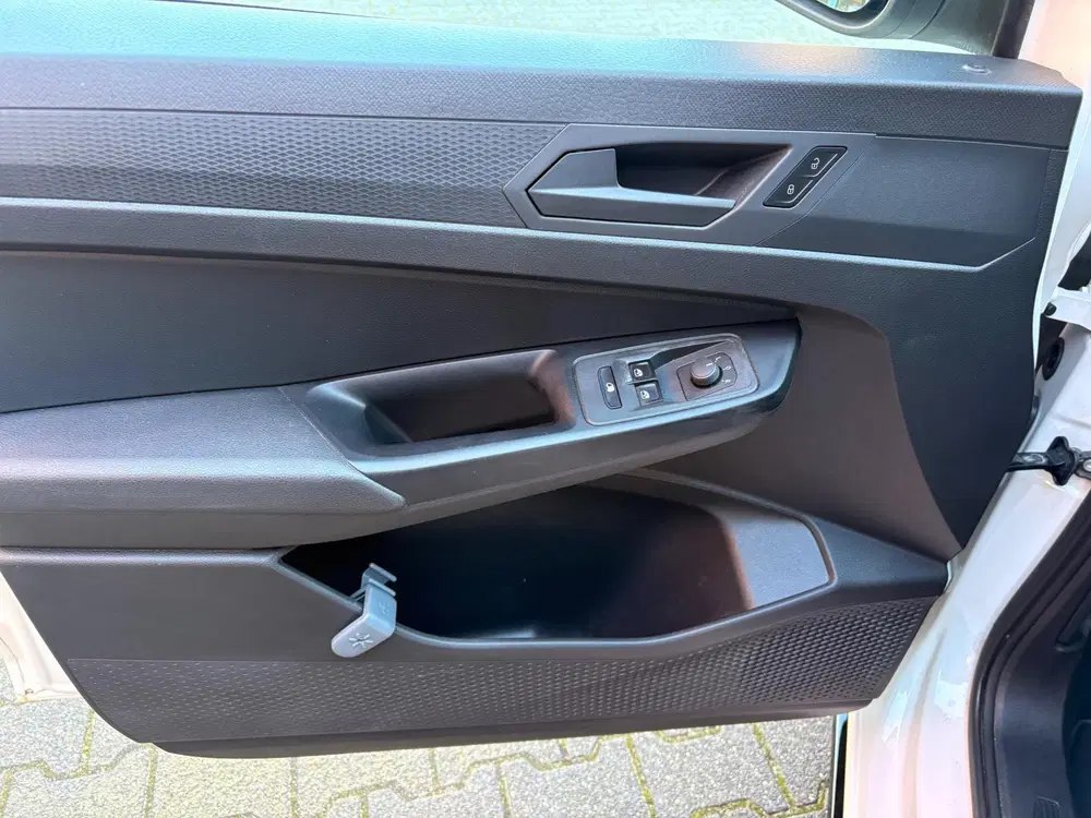 Volkswagen Caddy 2.0 TDI Sport Business uit 2023, foto 15