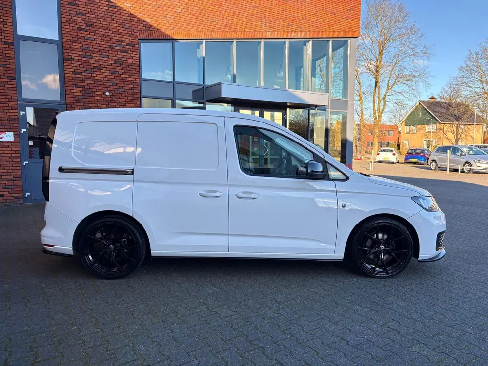 Volkswagen Caddy 2.0 TDI Sport Business uit 2023, foto 3