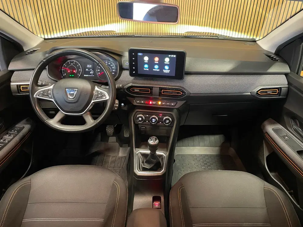 Dacia Sandero 1.0 TCe 91 PK uit 2022, foto 6