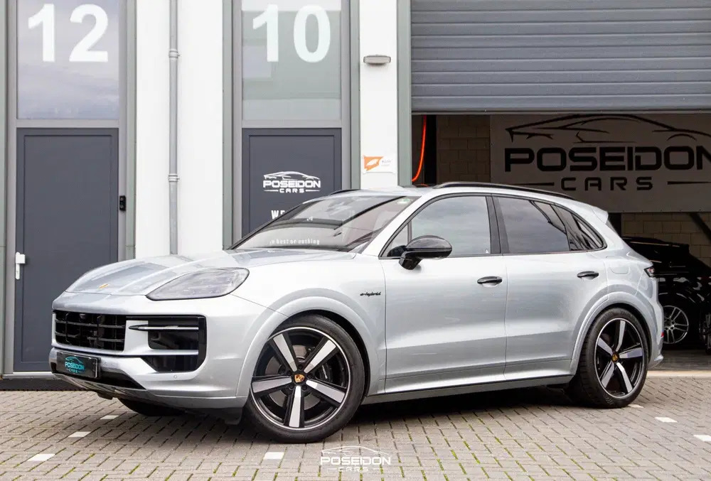 Porsche Cayenne 3.0 E-Hybrid BTW uit 2023