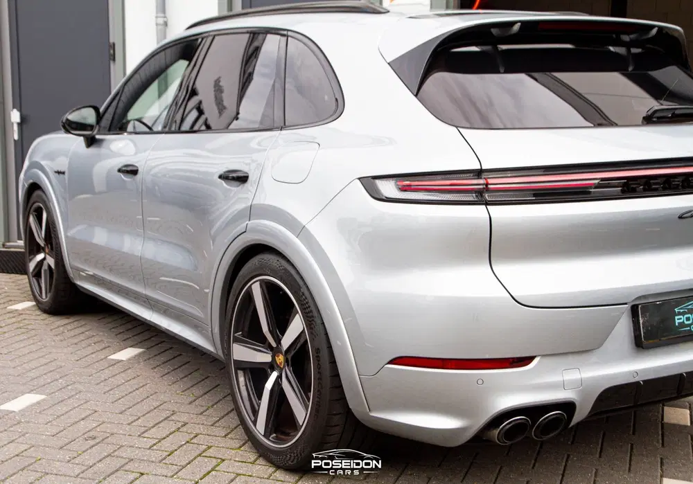 Porsche Cayenne 3.0 E-Hybrid BTW uit 2023, foto 8