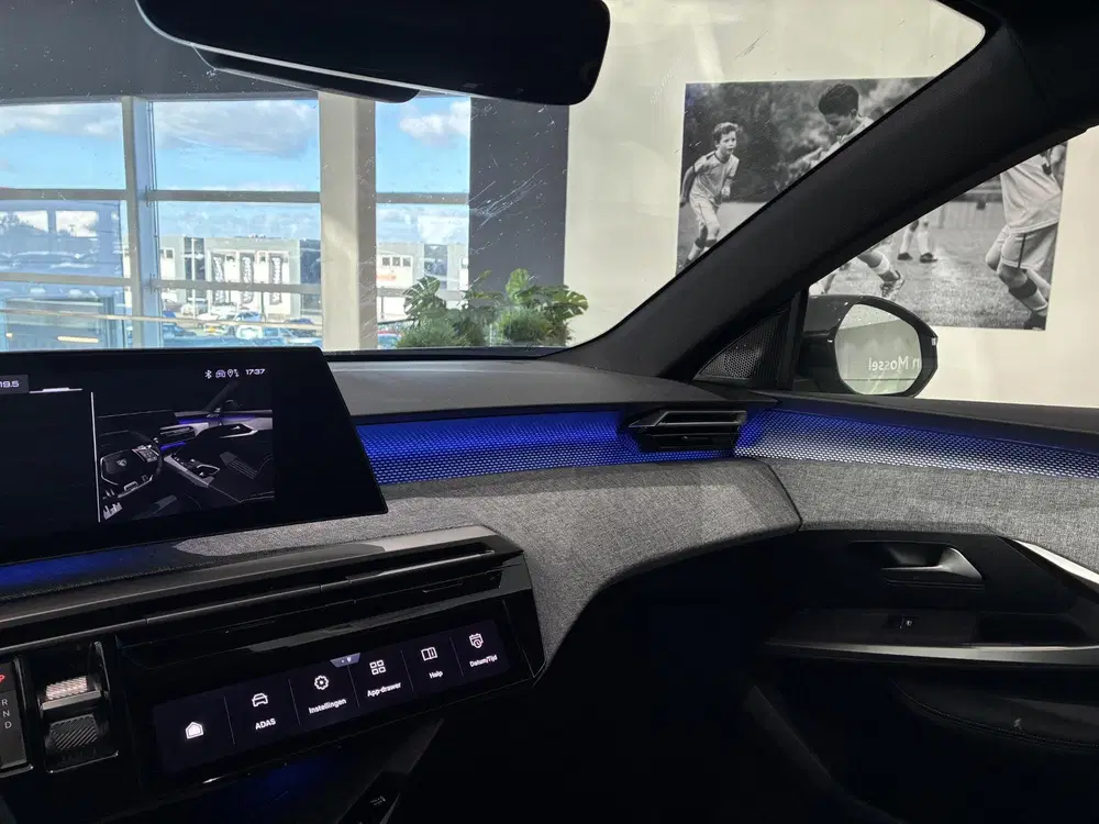 Peugeot 5008 GT Exclusive 73 kWh 7p Schuifdak l Leder i uit 2026, foto 10