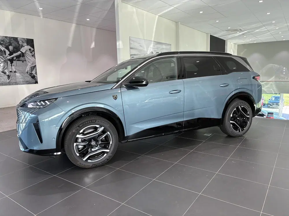 Peugeot 5008 GT Exclusive 73 kWh 7p Schuifdak l Leder i uit 2026, foto 3
