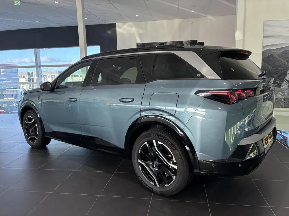 Peugeot 5008 GT Exclusive 73 kWh 7p Schuifdak l Leder i uit 2026, foto 4