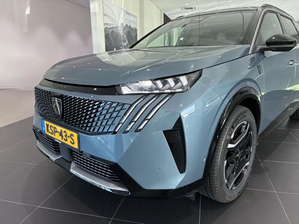 Peugeot 5008 GT Exclusive 73 kWh 7p Schuifdak l Leder i uit 2026, foto 6