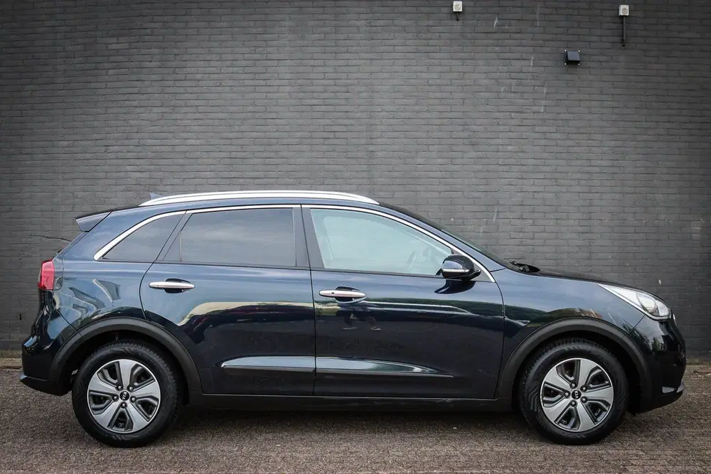 Kia Niro 1.6 GDi Hybrid DynamicPlusLine ClimateCont uit 2019, foto 2