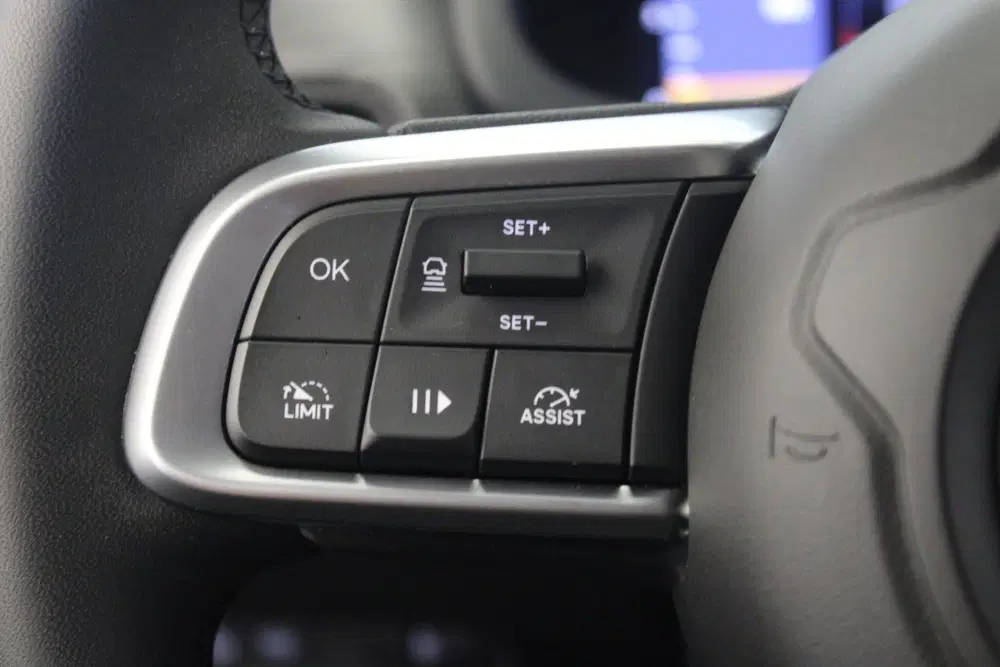 Jeep Avenger 1.2 Altitude (bj 2024) uit 2024, foto 15