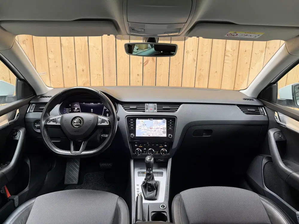 Skoda Octavia 1.0 TSI Greentech Style Business Automaa uit 2019, foto 3