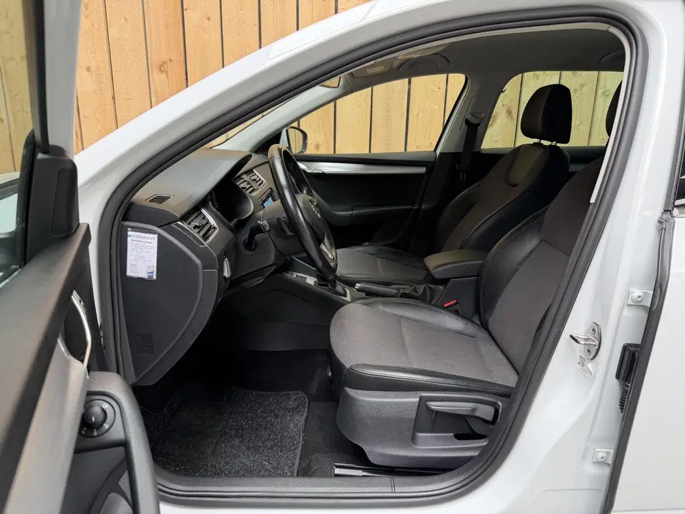 Skoda Octavia 1.0 TSI Greentech Style Business Automaa uit 2019, foto 7