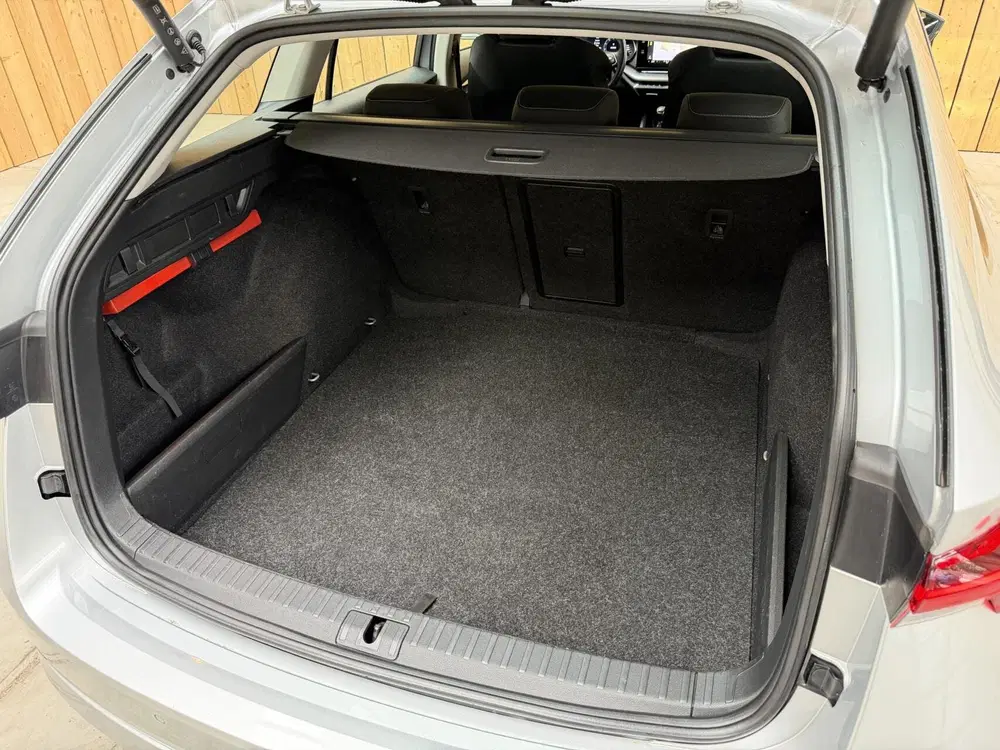 Skoda Octavia 1.0 TSI Business Edition Apple CarPlay uit 2024, foto 11