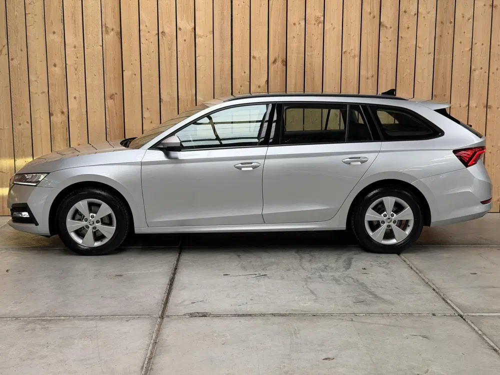 Skoda Octavia 1.0 TSI Business Edition Apple CarPlay uit 2024, foto 5