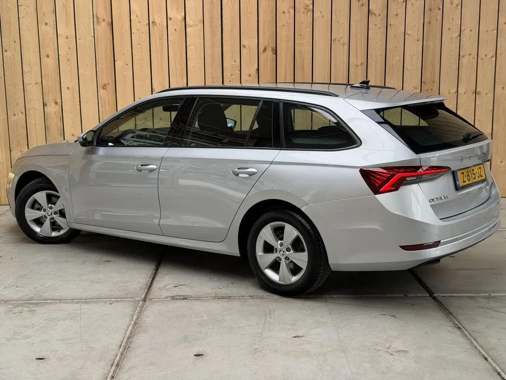 Skoda Octavia 1.0 TSI Business Edition Apple CarPlay uit 2024, foto 6