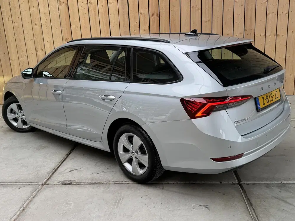 Skoda Octavia 1.0 TSI Business Edition Apple CarPlay uit 2024, foto 7