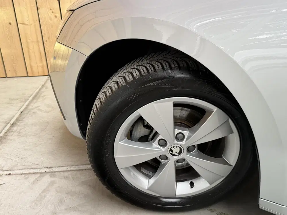 Skoda Octavia 1.0 TSI Business Edition Apple CarPlay uit 2024, foto 8
