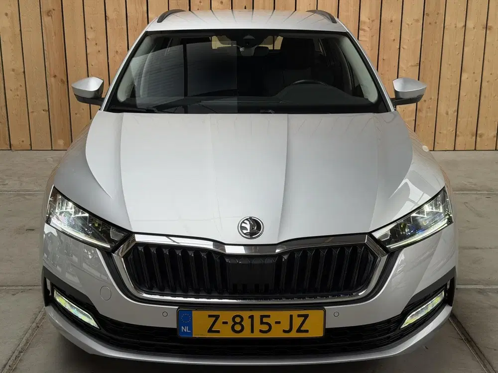 Skoda Octavia 1.0 TSI Business Edition Apple CarPlay uit 2024, foto 9