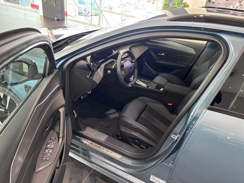 Peugeot 308 GT 54 kWh uit 2026, foto 6