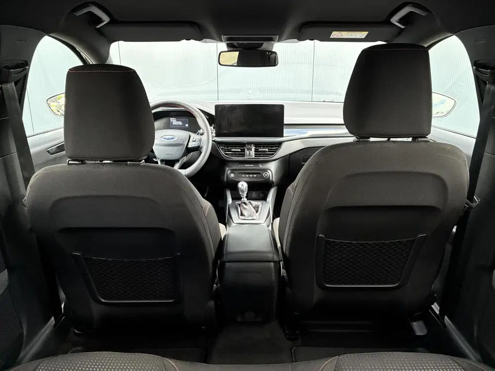 Ford Focus 1.0 EcoBoost 125 PK Hybrid ST Line uit 2024, foto 11
