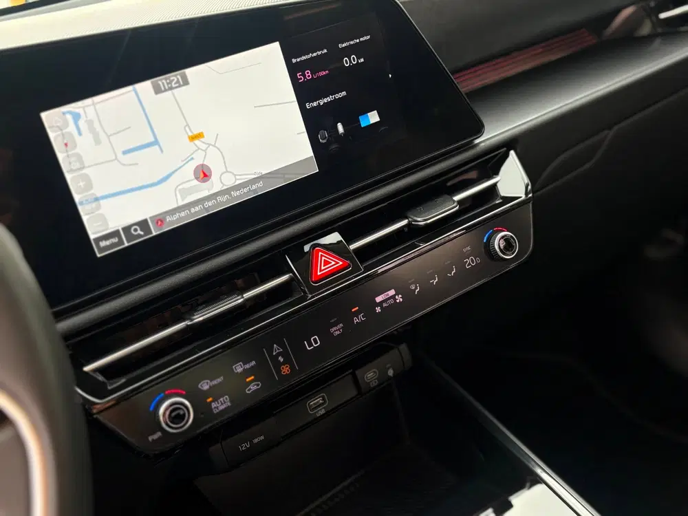 Kia Niro 1.6 GDi Hybrid DynamicLine TREKHAAK uit 2024, foto 12