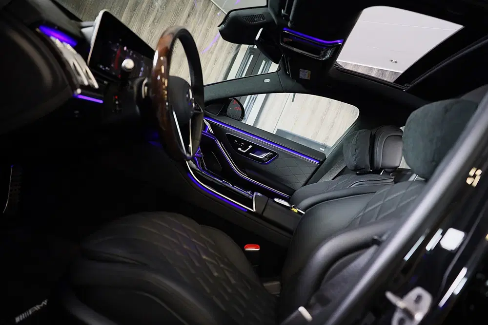 Mercedes-Benz S-Klasse 580 e 4MATIC Lang AMG Line uit 2024, foto 10