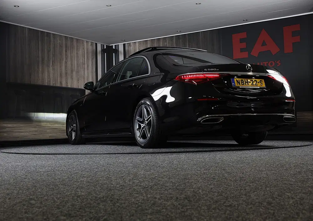 Mercedes-Benz S-Klasse 580 e 4MATIC Lang AMG Line uit 2024, foto 4