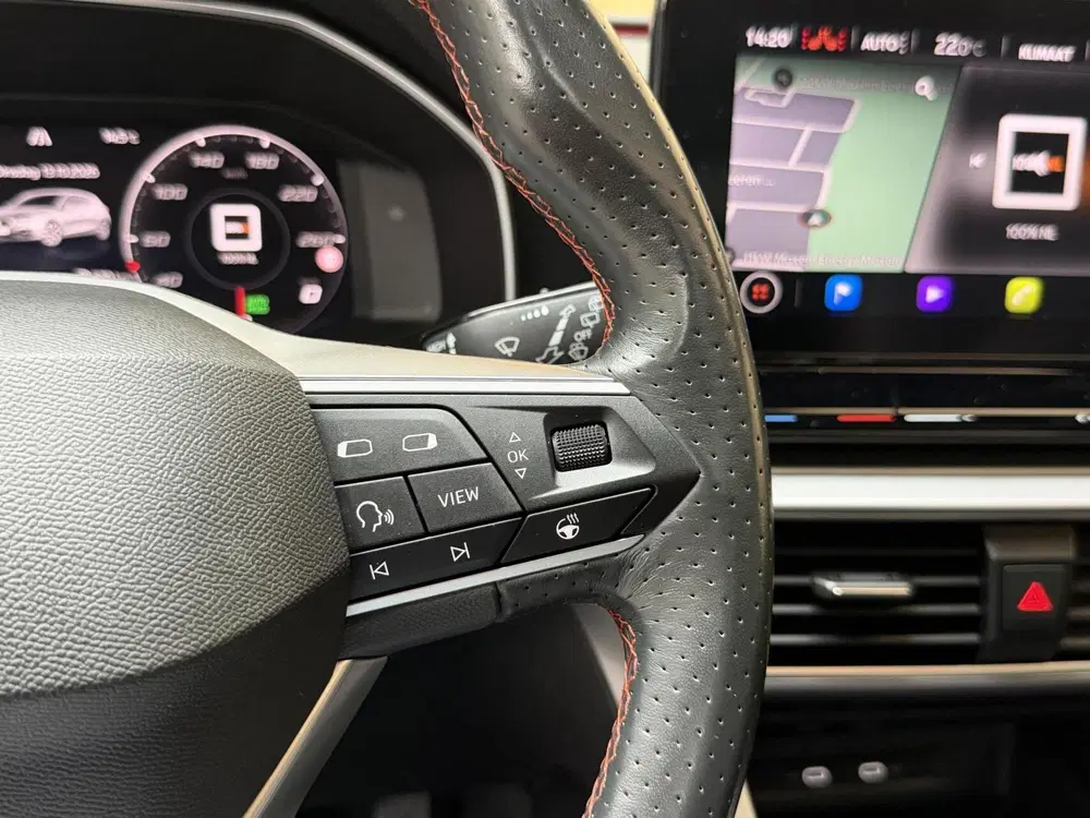 SEAT Leon 1.0 TSI FR Business Intense Achteruitrijca uit 2023, foto 10