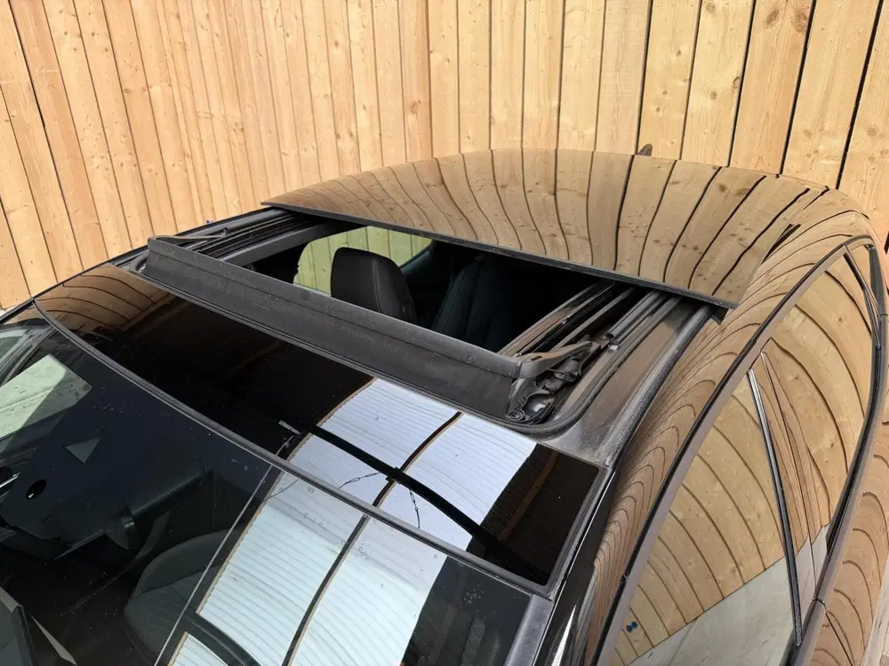 SEAT Leon 1.0 TSI FR Business Intense Achteruitrijca uit 2023, foto 4