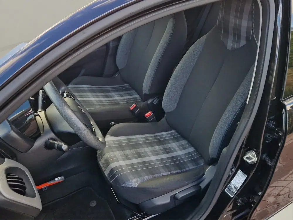 Peugeot 108 1.0 e-VTi Active Airco uit 2020, foto 12