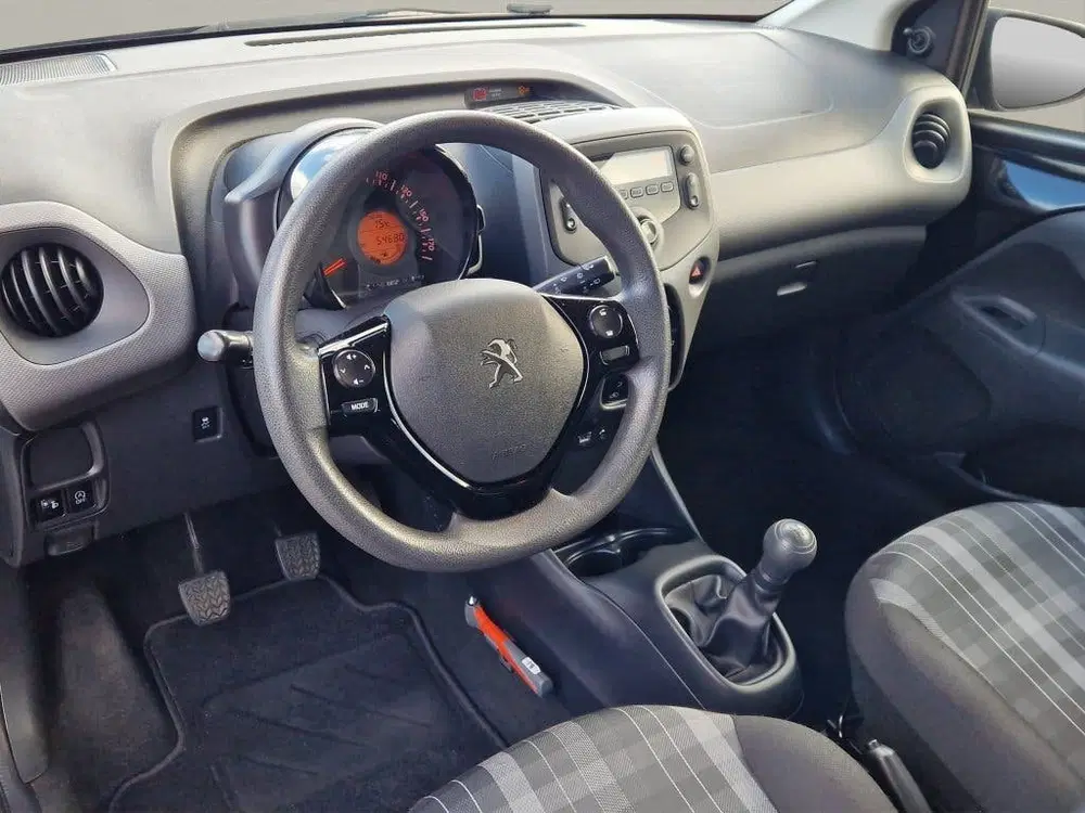 Peugeot 108 1.0 e-VTi Active Airco uit 2020, foto 2
