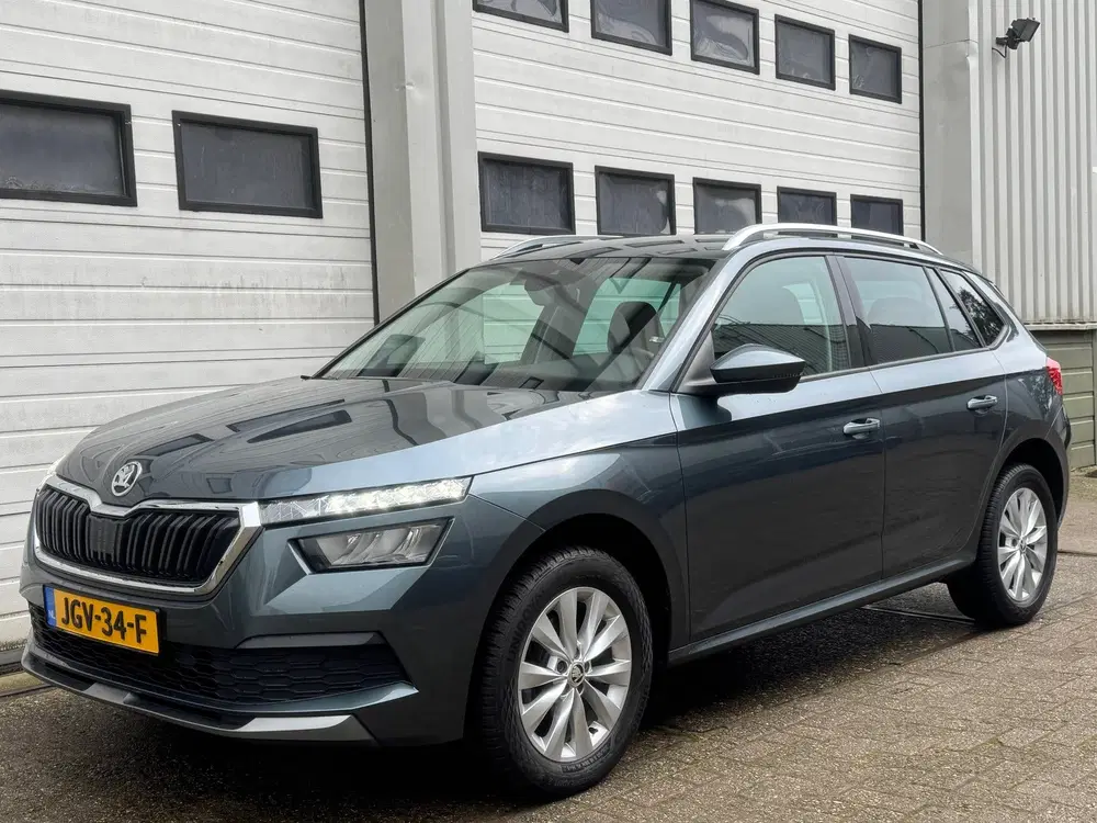 Skoda Kamiq 1.0 TSI Ambition virtual uit 2019, foto 2