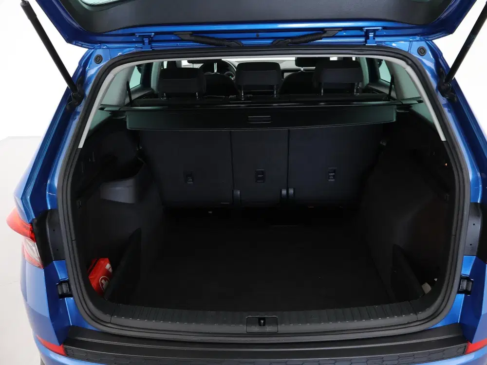 Skoda Kodiaq 1.5 TSI 150 PK DSG AUT. *RACE BLUE METALLI uit 2020, foto 13