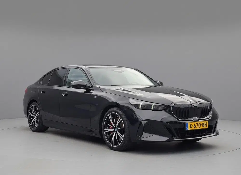 BMW i5 eDrive40 84kWh uit 2023, foto 3