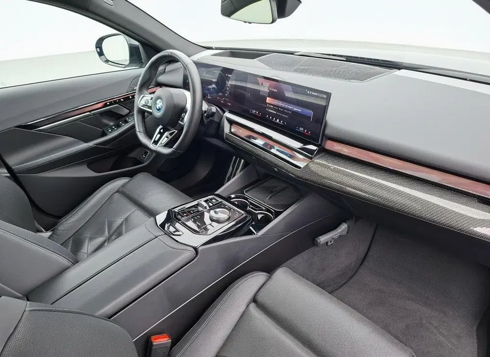 BMW i5 eDrive40 84kWh uit 2023, foto 6