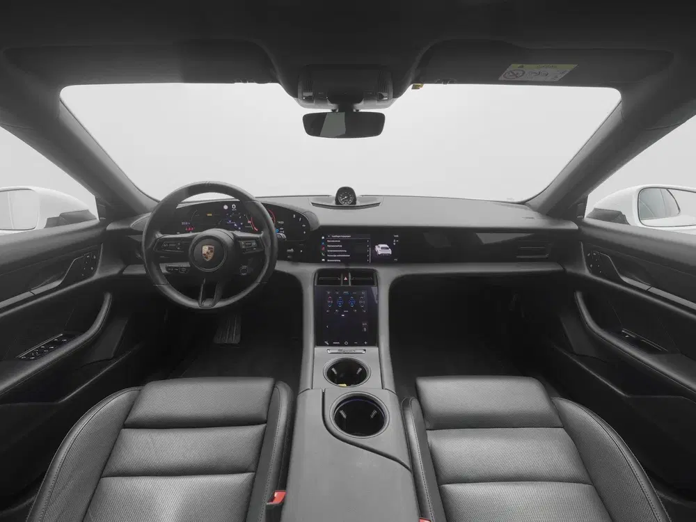 Porsche Taycan 4 93 kWh 380pk uit 2023, foto 3