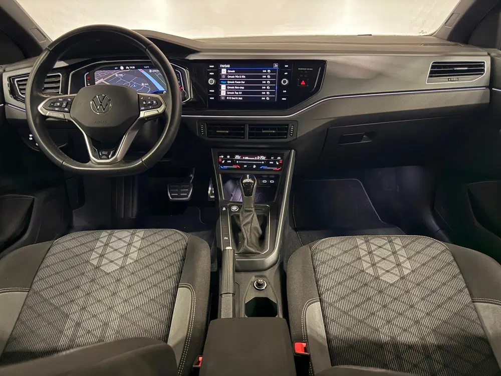Volkswagen Taigo 1.0 TSI 3 x R-Line Blackpack Pano Keyless uit 2022, foto 2