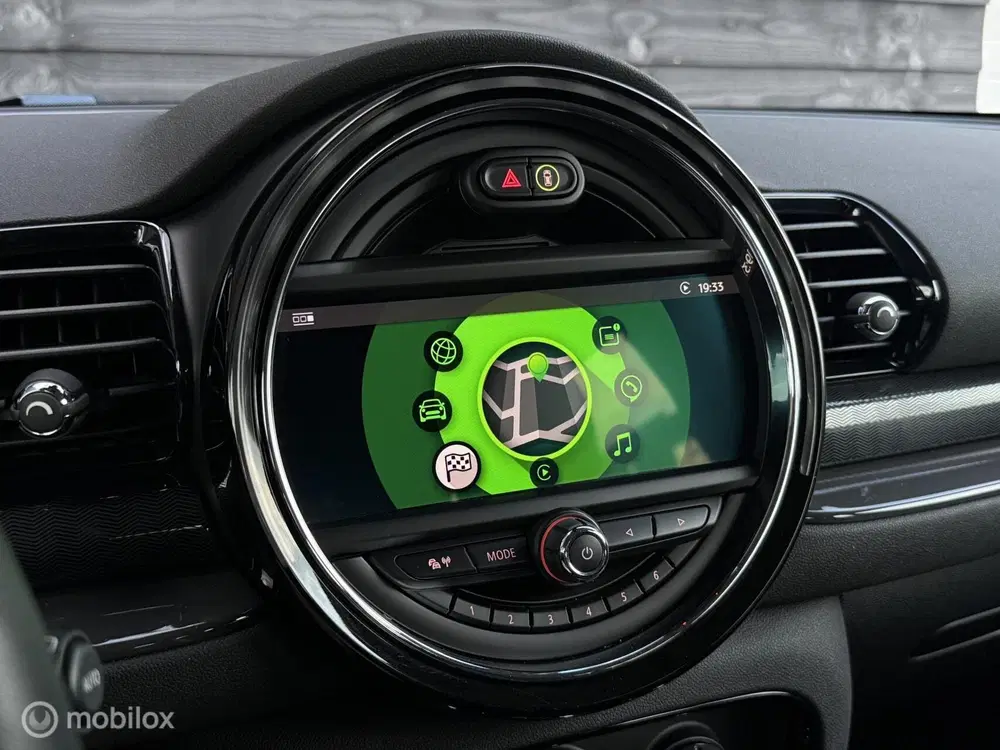 Mini Clubman 1.5 uit 2020, foto 12